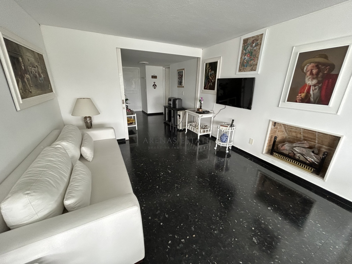 Apartamento ID.1973 - Espectacular apartamento en venta en zona de la Brava , 3 dormitorios mas servicio 