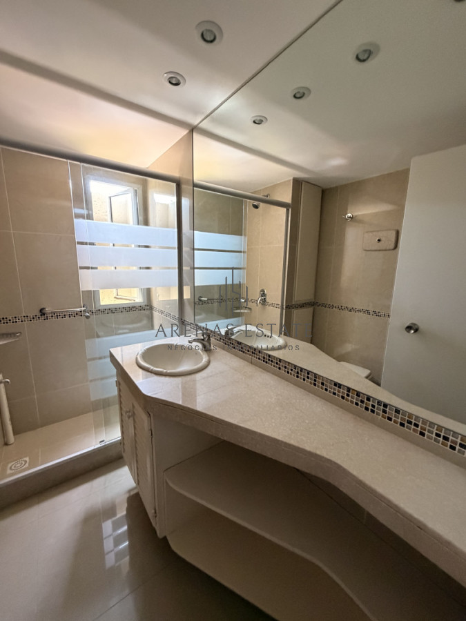 Apartamento ID.4125 - Apartamento de 3 dormitorios en venta en primera linea de la Brava