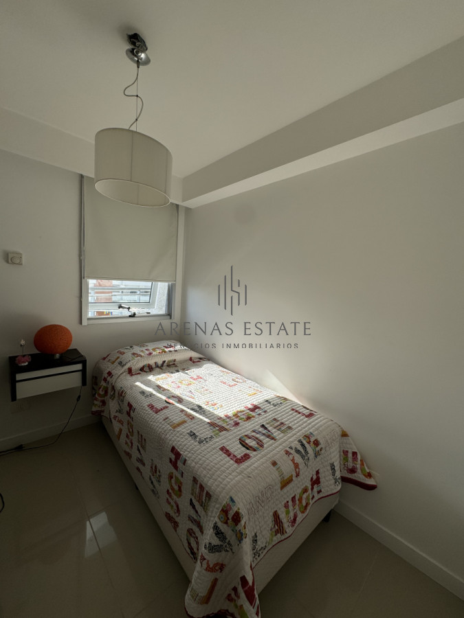 Apartamento ID.3385 - Apartamento de 3 dormitorios en venta en Punta del Este 