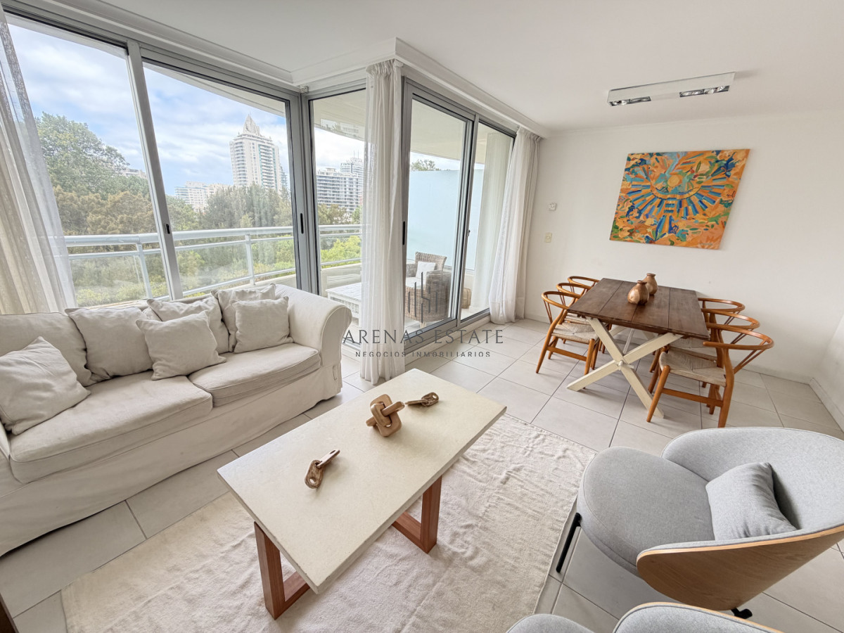 Apartamento ID.4306 - Apartamento de 2 dormitorios en venta en Punta del Este