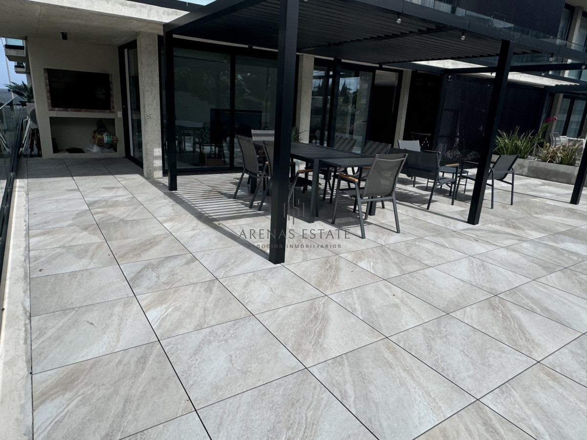 Apartamento ID.3559 - Apartamento en venta en primera linea de playa Mansa , 2 dormitorios 