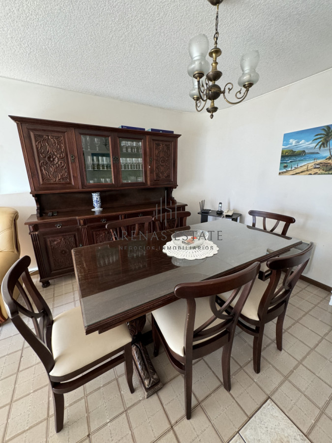 Apartamento ID.3180 - Apartamento de dos dormitorios en venta en Punta del Este 