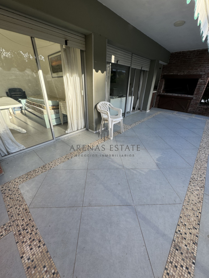 Apartamento ID.3182 - Apartamento de 3 dormitorios en venta en Punta del Este