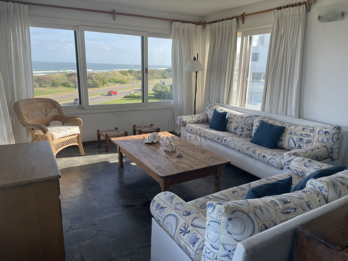 Apartamento ID.963 - Apartamento en venta en Punta del Este 