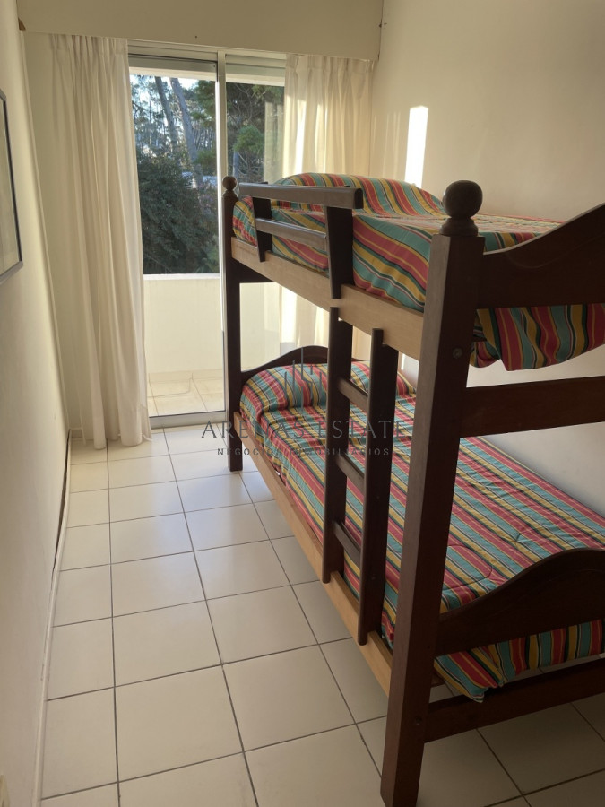 Apartamento ID.1347 - Apartamento en venta en playa mansa , Punta del Este 