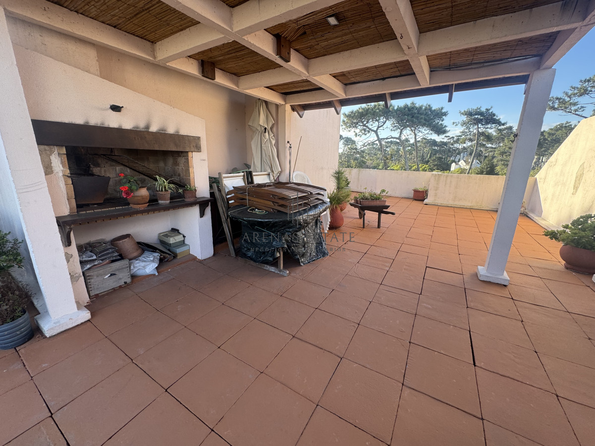 Apartamento ID.3918 - Apartamento de 3 dormitorios en playa Mansa . Penthouse con terraza exclusiva