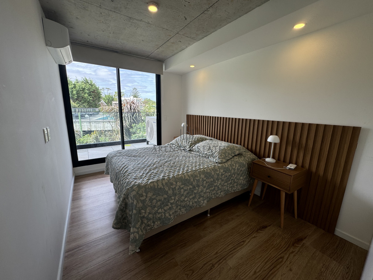 Apartamento ID.3559 - Apartamento en venta en primera linea de playa Mansa , 2 dormitorios 