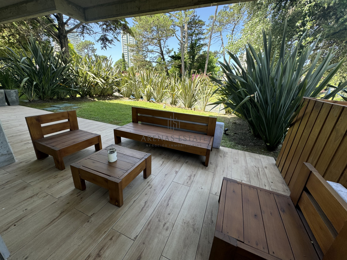 Apartamento ID.3296 - Excelente aparatmento en oportunidad en zona Mansa , Punta del Este 