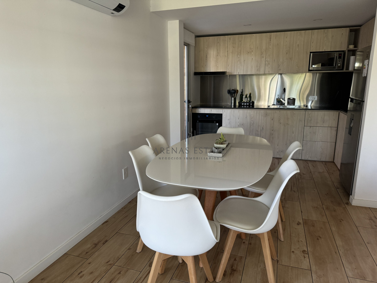 Apartamento ID.3296 - Excelente aparatmento en oportunidad en zona Mansa , Punta del Este 