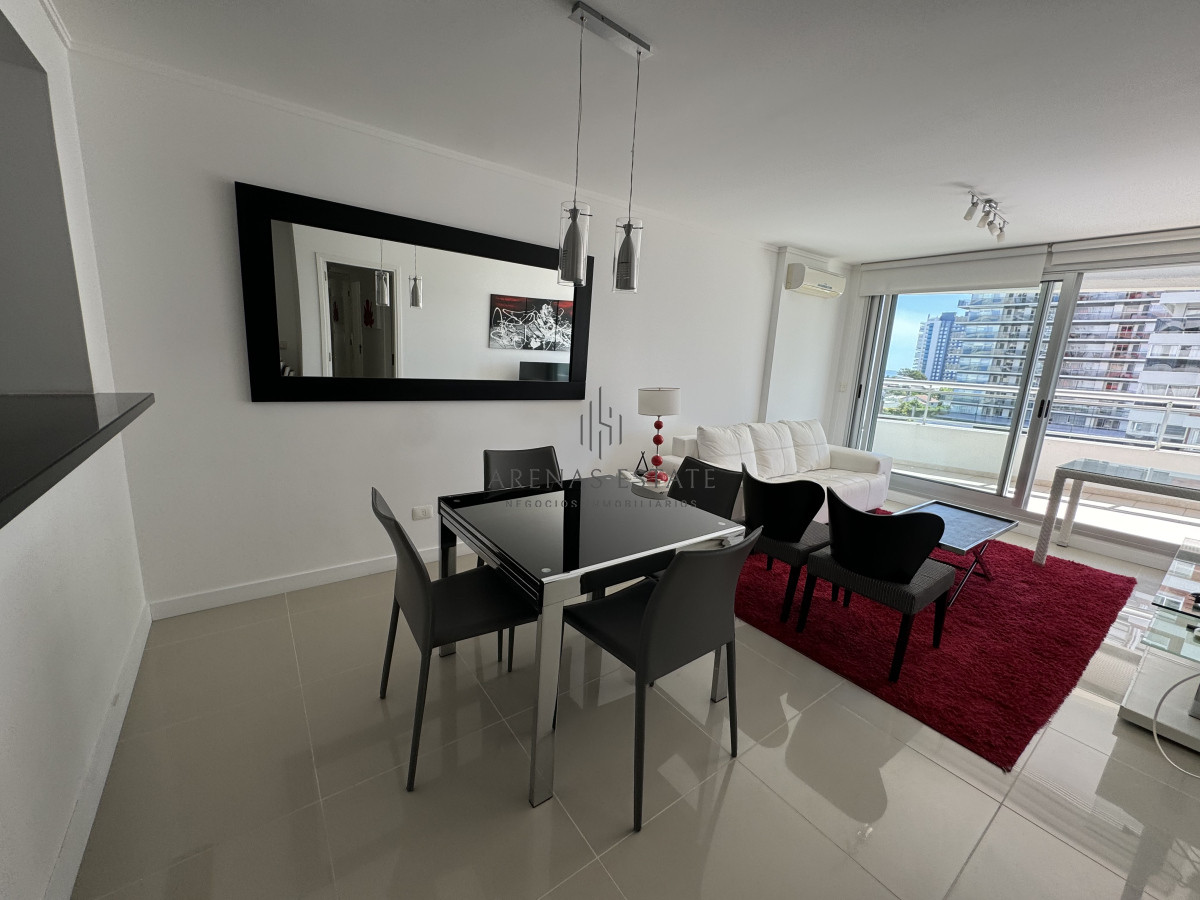 Apartamento ID.3243 - Apartamento de 2 dormitorios en venta en Punta del Este