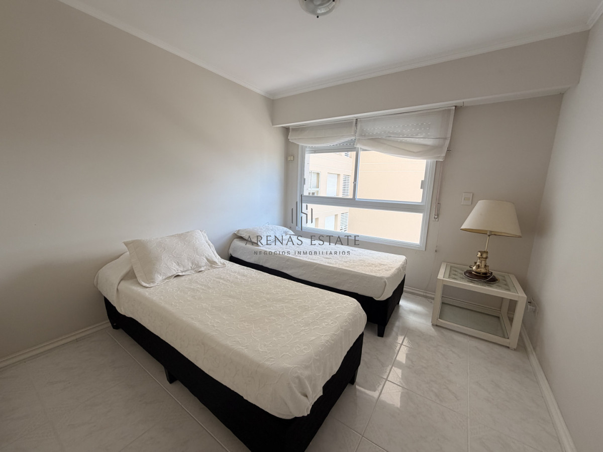 Apartamento ID.4394 - Apartamento en venta en Coral Tower 3 dormitorios , Paya Mansa