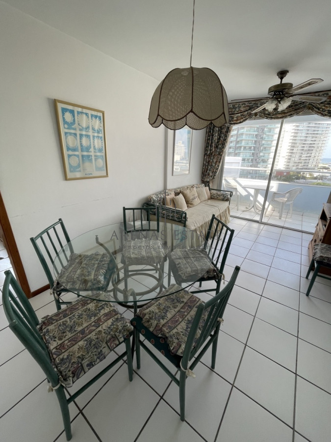 Apartamento ID.1499 - Apartamento de 1 dormitorio en Aidy Grill, Punta del Este 
