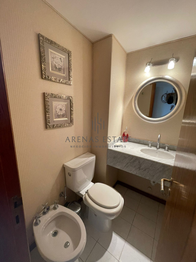 Apartamento ID.141 - Apartamento en venta zona puerto  Punta del este 