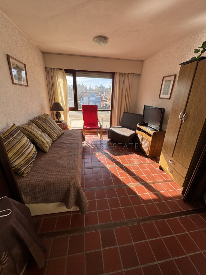 Apartamento ID.3730 - Apartamento en venta de 1 dormitorio en primera linea de Playa Mansa 