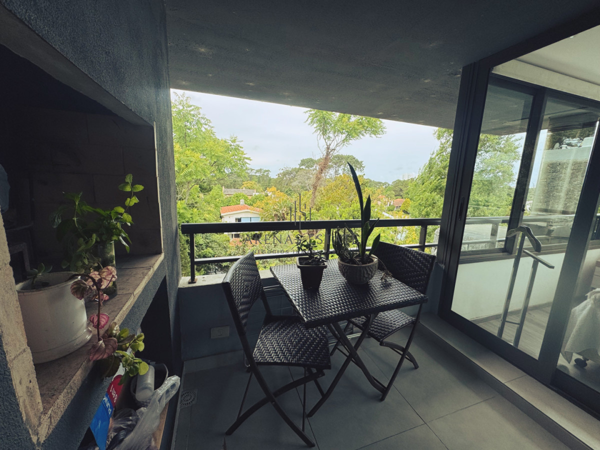 Apartamento ID.4098 - Apartamento en venta de 2 dormitorios en Punta del Este 