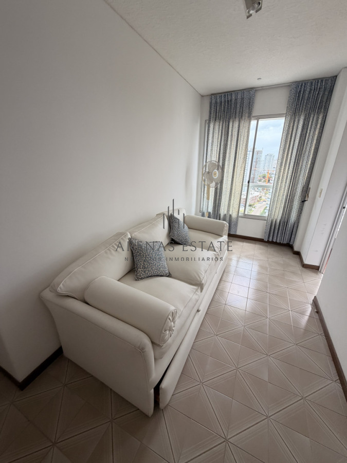 Apartamento ID.4137 - Apartamento en venta en primera linea de la Brava , 3 dormitorios y dependencia 