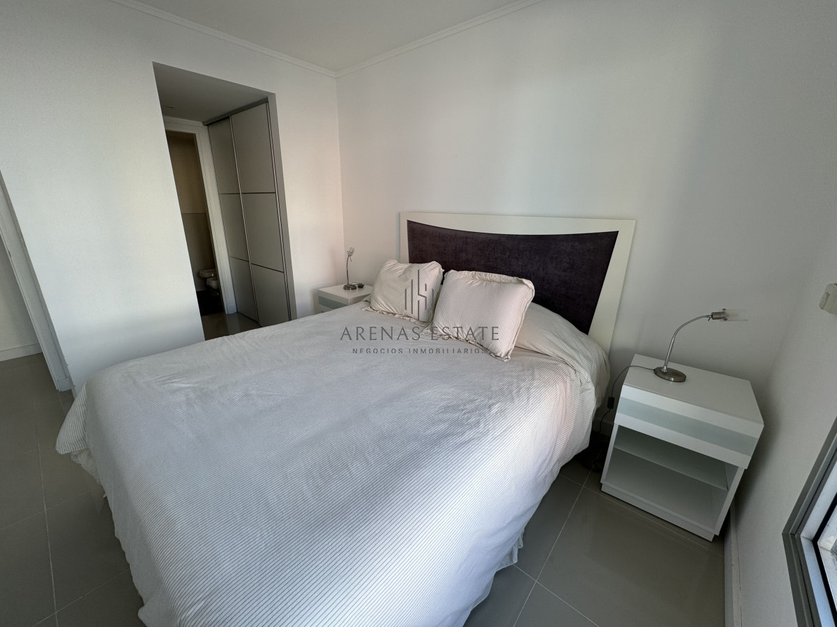 Apartamento ID.3244 - Apartamento de 2 dormitorios en venta en Punta del Este 