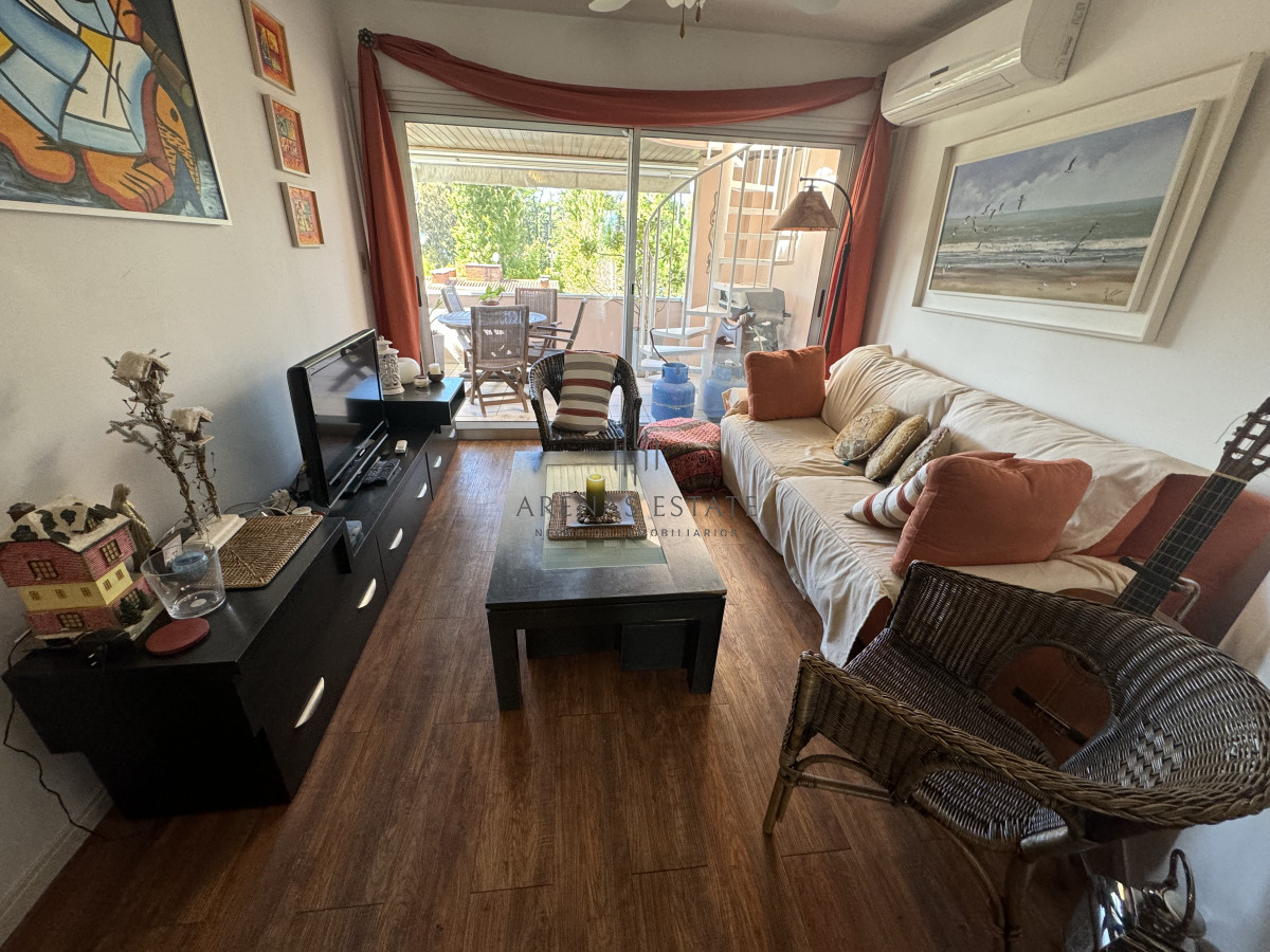 Apartamento ID.3607 - Penthouse  de 3 dormitorios en venta en Punta del Este, zona Mansa 