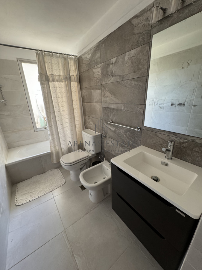 Apartamento ID.3180 - Apartamento de dos dormitorios en venta en Punta del Este 