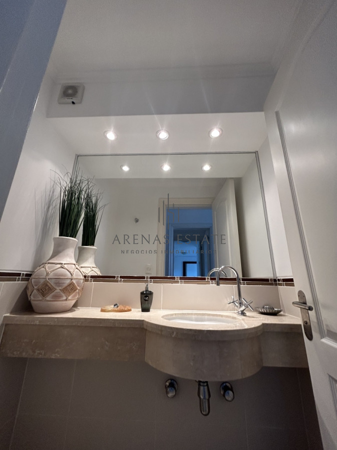 Apartamento ID.2029 - Excecpcional apartamento de 3 dormitorios en vena en Punta del Este , zona Brava 
