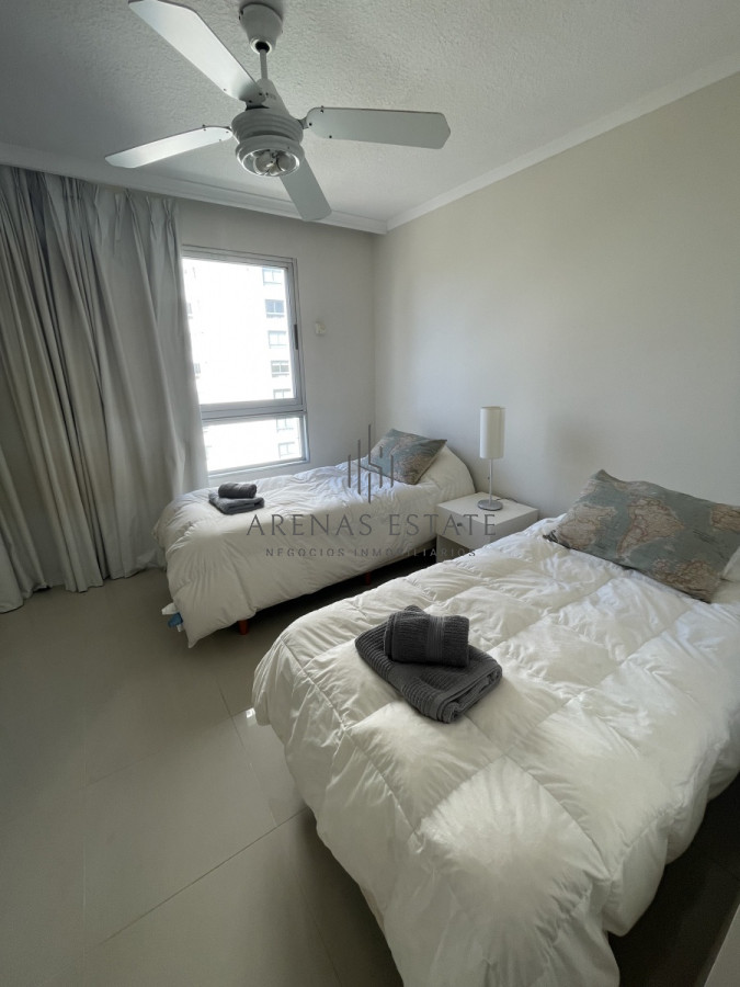 Apartamento ID.1575 - Apartamento de tres dormitorios en Punta del Este 