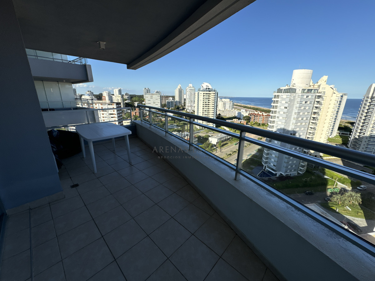Apartamento ID.3181 - Apartamento de 3 dormitorios en zona chiverta , Punta del Este 