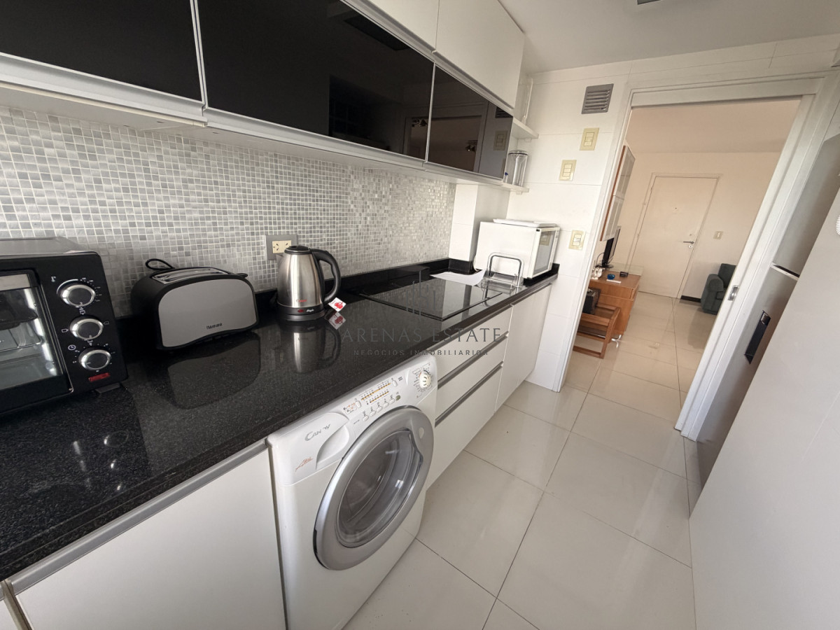 Apartamento ID.260 - Oportunidad en Roosevelt, apartamento de 3 dormitorios , reciclado 