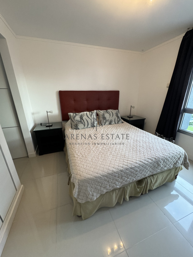 Apartamento ID.3594 - Apartamento en venta de 3 dormitorios , Punta del Este Zona Chiverta 