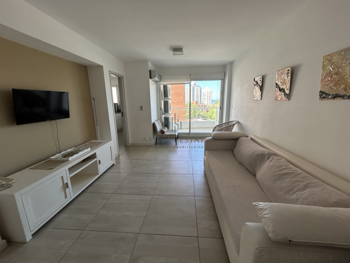 Apartamento ID.2285 - Aprtamento en venta de 3 dormitorios en suite en Punta del Este , Penthouse 