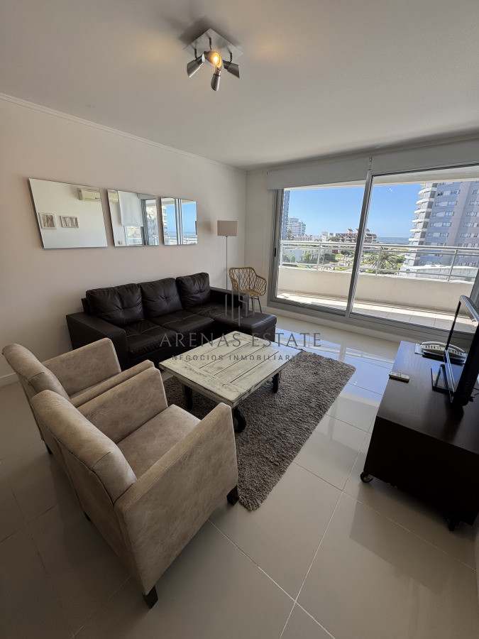 Apartamento ID.4002 - Apartamento de 3 dormitorios en venta en Punta del Este 