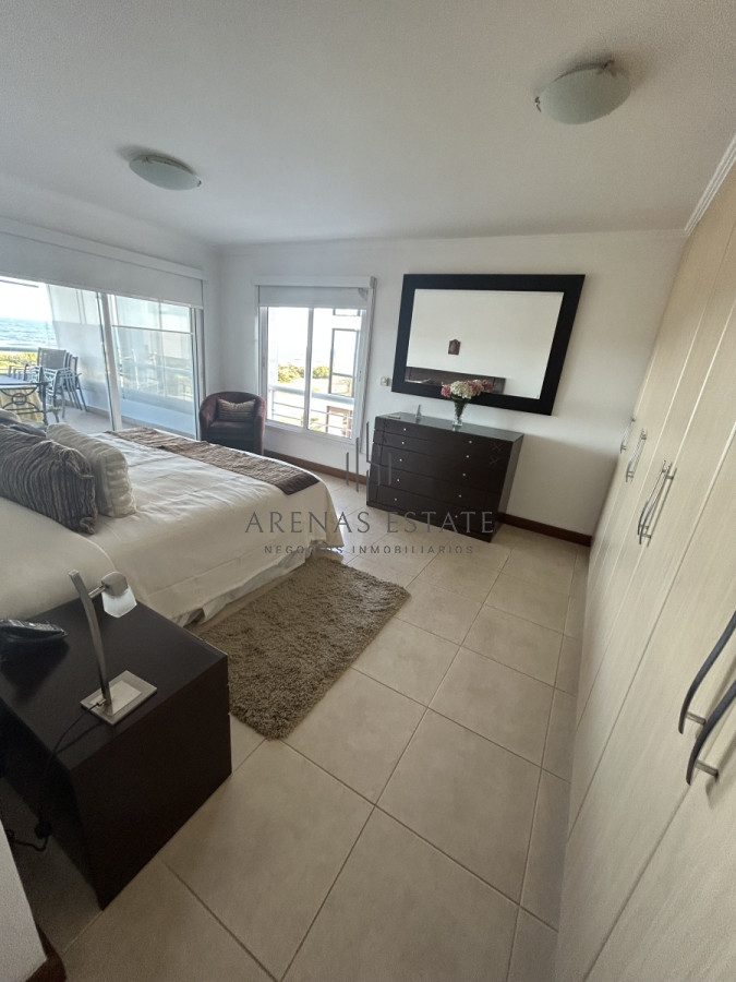 Apartamento ID.2029 - Excecpcional apartamento de 3 dormitorios en vena en Punta del Este , zona Brava 