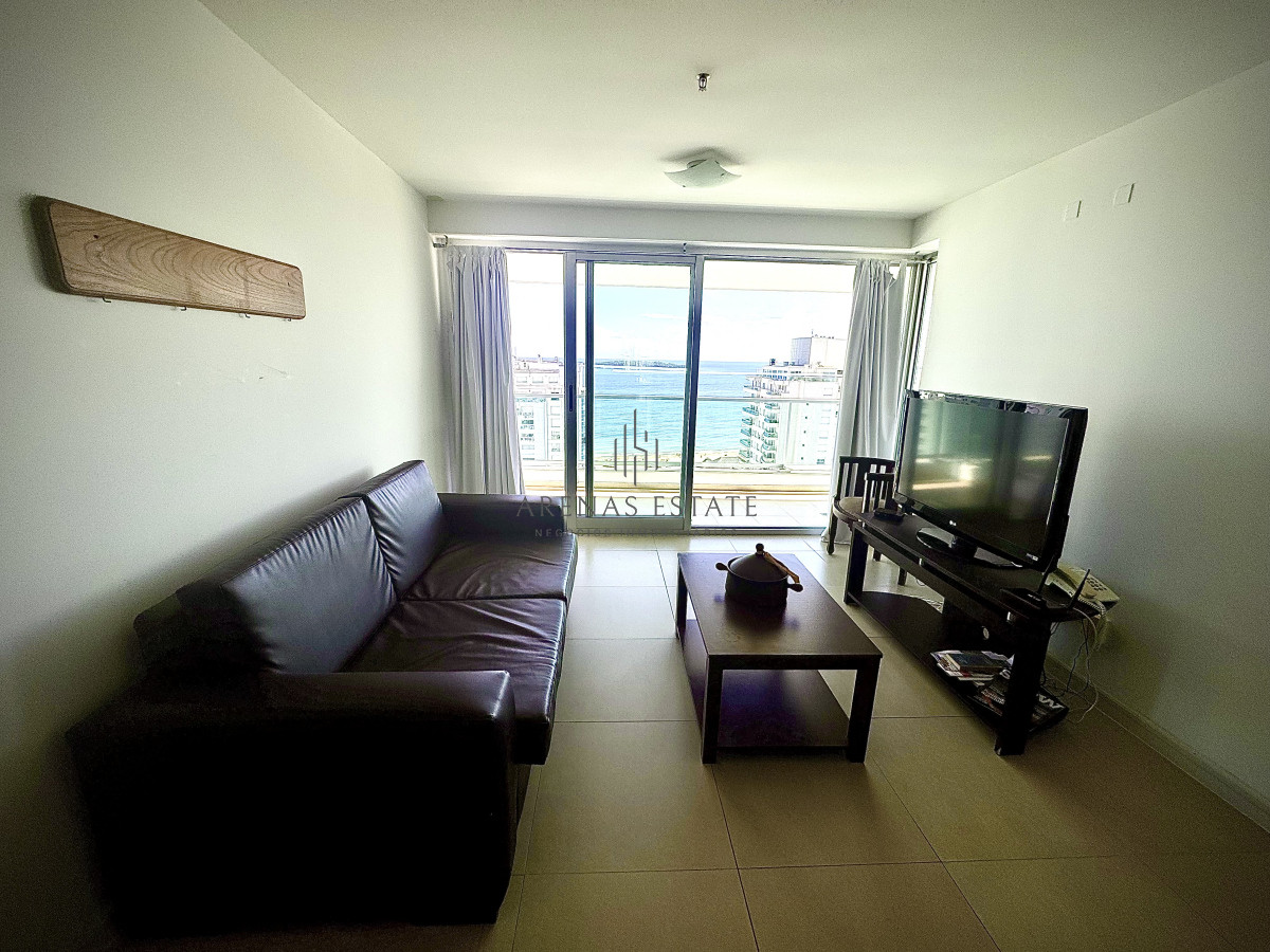 Apartamento ID.3598 - Apartamento de dos dormitorios en venta en Punta del Este 