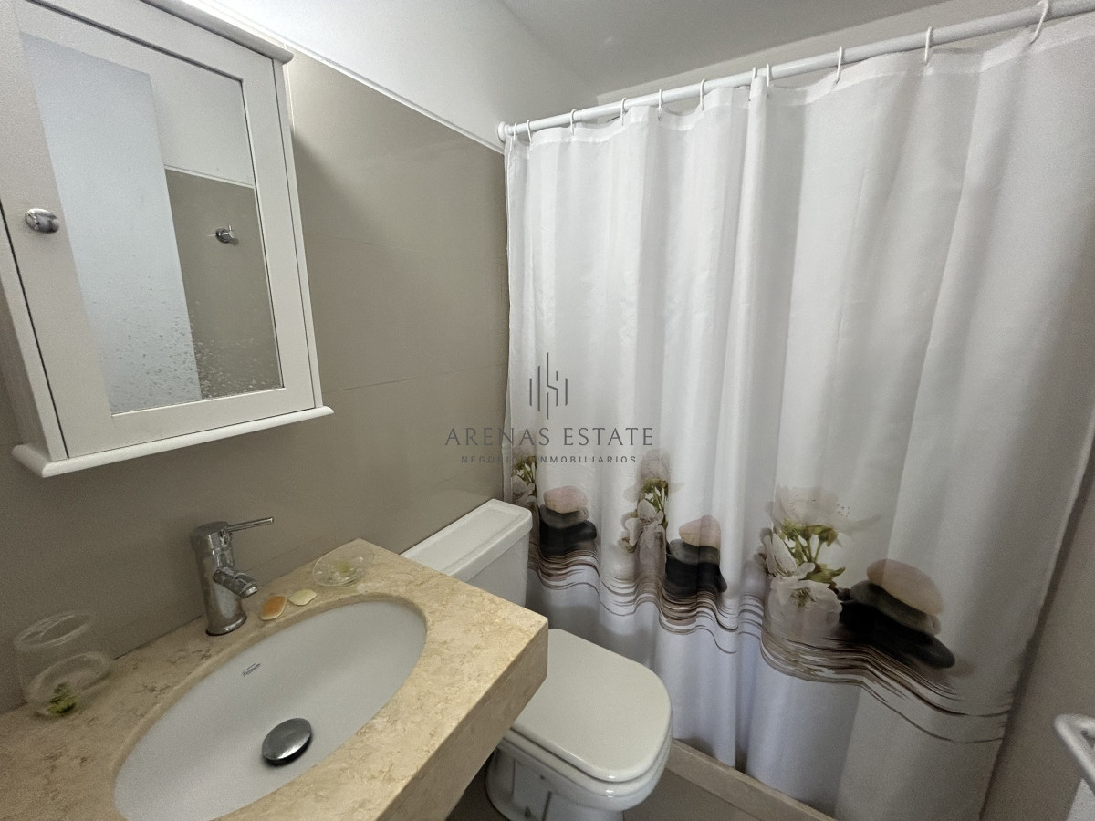 Apartamento ID.2188 - Apartamento de dos dormitorios en venta en Aidy Grill  , Punta del Este 