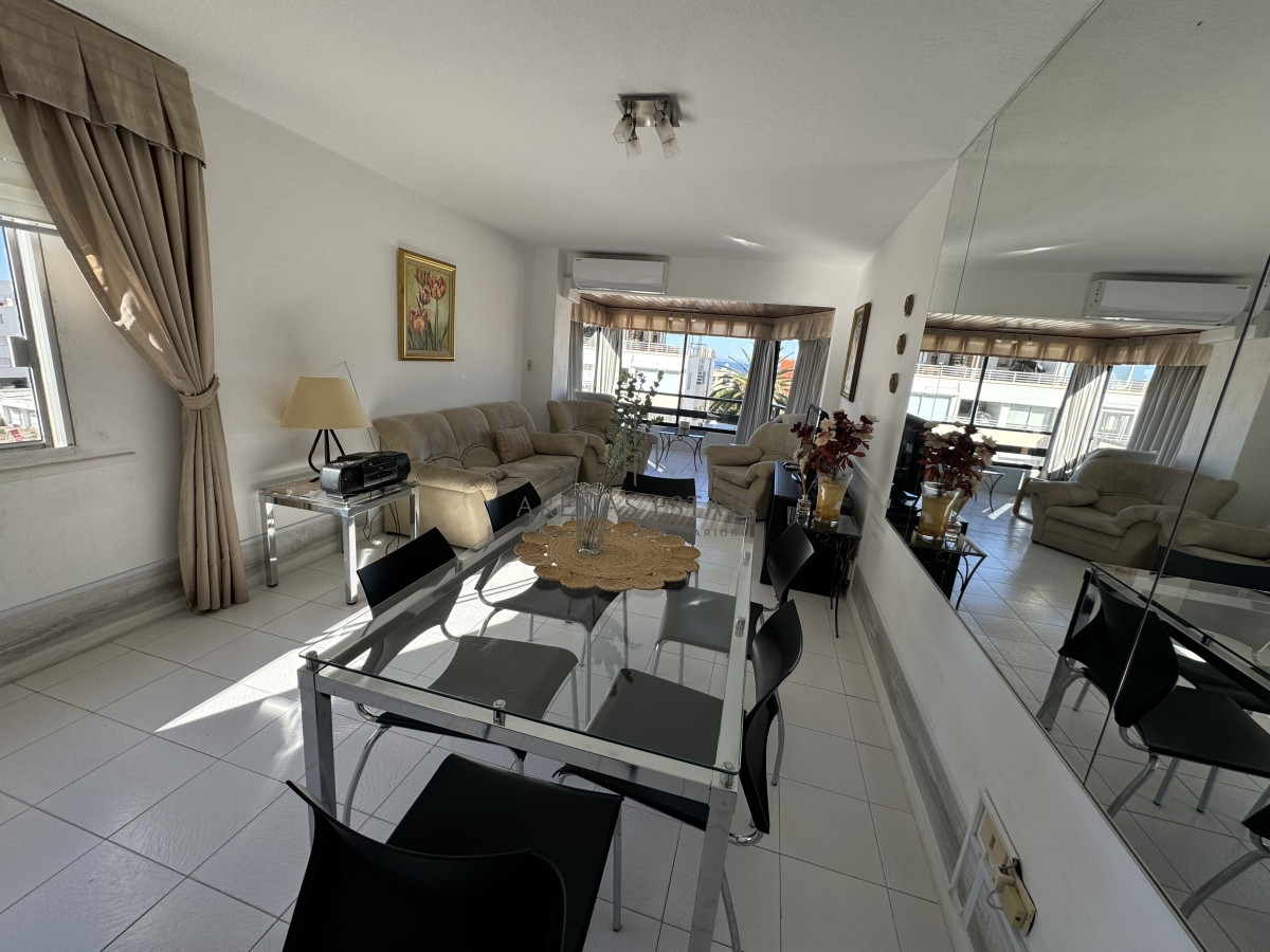 Apartamento ID.2913 - Apartamento en venta de 3 dormitorios en Punta del Este 