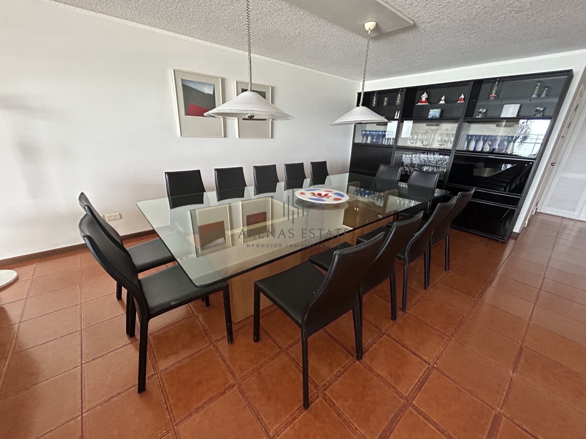 Apartamento ID.1731 - Apartamento de 3 dormitorios . primera linea Punta del Este 