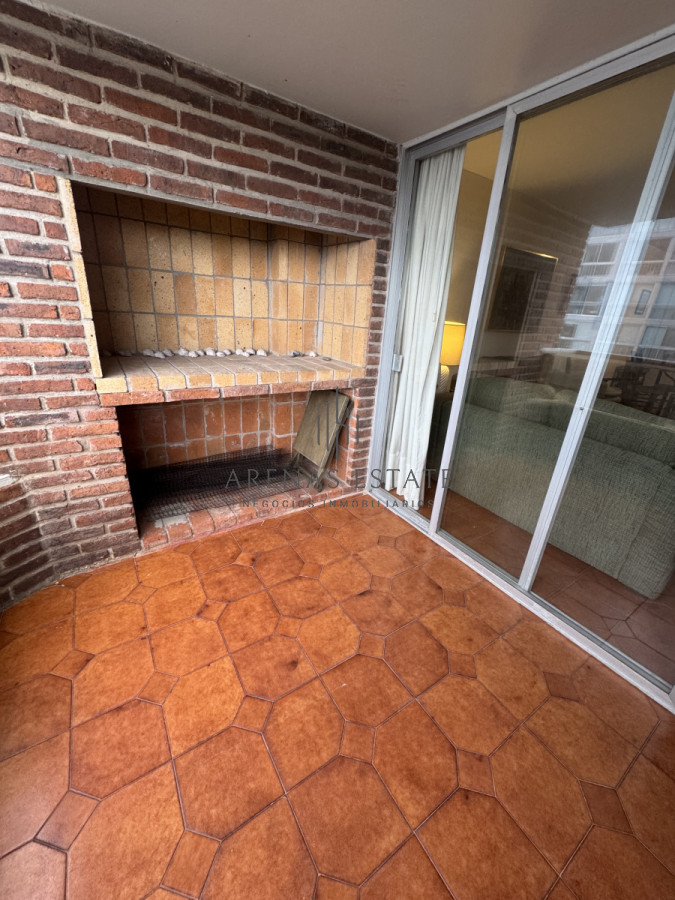 Apartamento ID.3767 - Apartamento en venta de 3 dormitorios en primera linea de playa mansa 