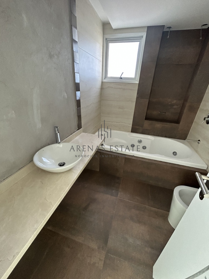 Apartamento ID.1949 - Apartamento de 3 dormitorios y servicio en Punta del este 
