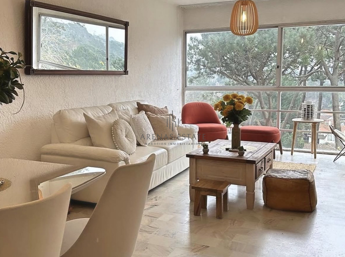 Apartamento ID.3614 - Apartamento de tres dormitorios en venta en Punta del Este