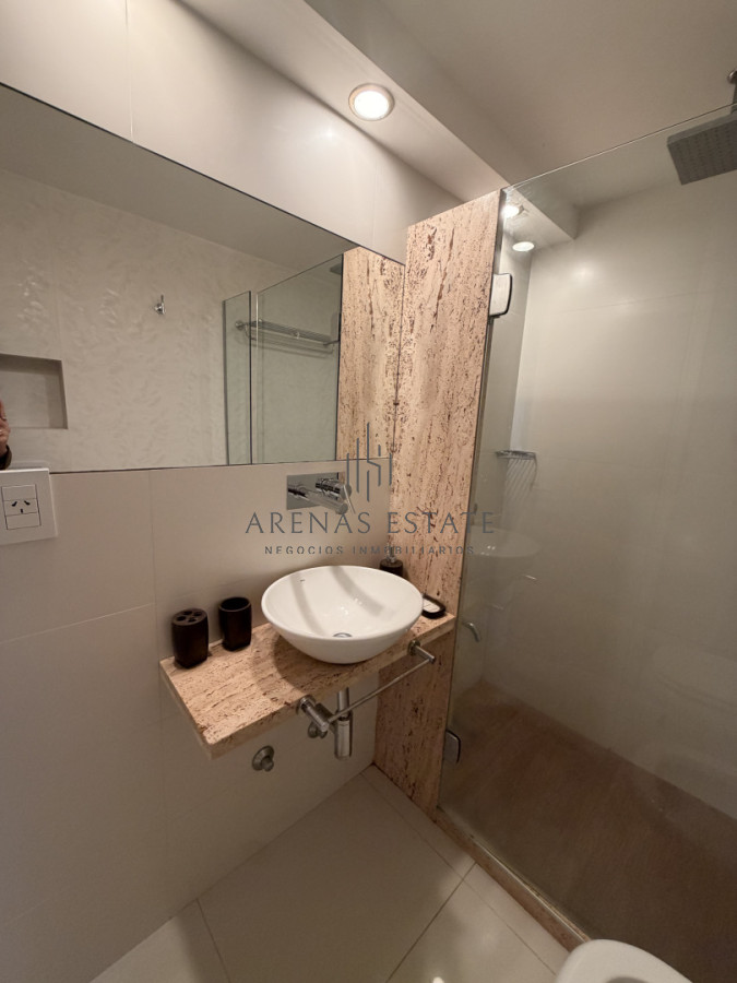 Apartamento ID.260 - Oportunidad en Roosevelt, apartamento de 3 dormitorios , reciclado 