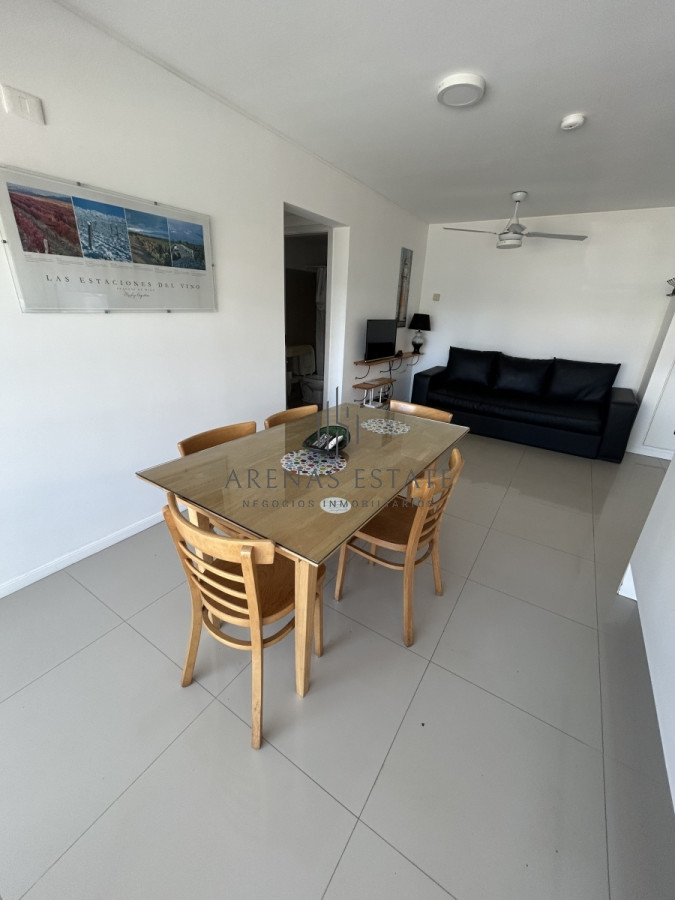 Apartamento ID.2188 - Apartamento de dos dormitorios en venta en Aidy Grill  , Punta del Este 