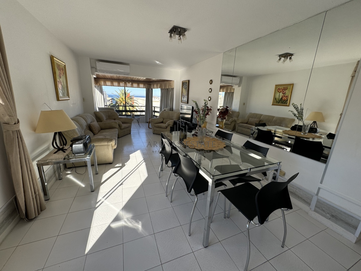 Apartamento ID.2913 - Apartamento en venta de 3 dormitorios en Punta del Este 