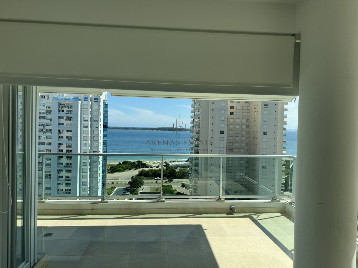 Apartamento ID.3597 - Apartamento de 3 dormitorios en venta en Punta del Este