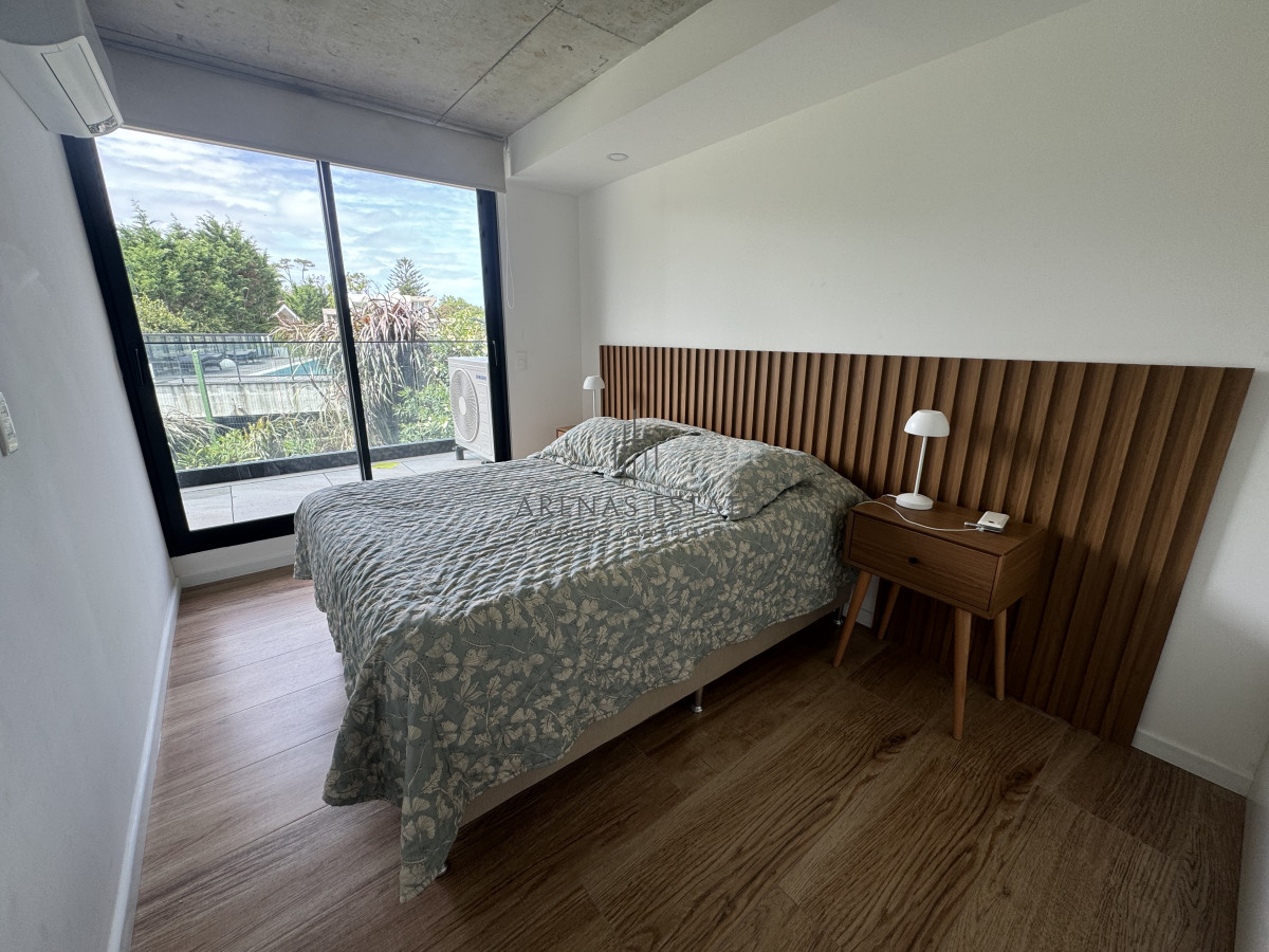 Apartamento ID.3559 - Apartamento en venta en primera linea de playa Mansa , 2 dormitorios 