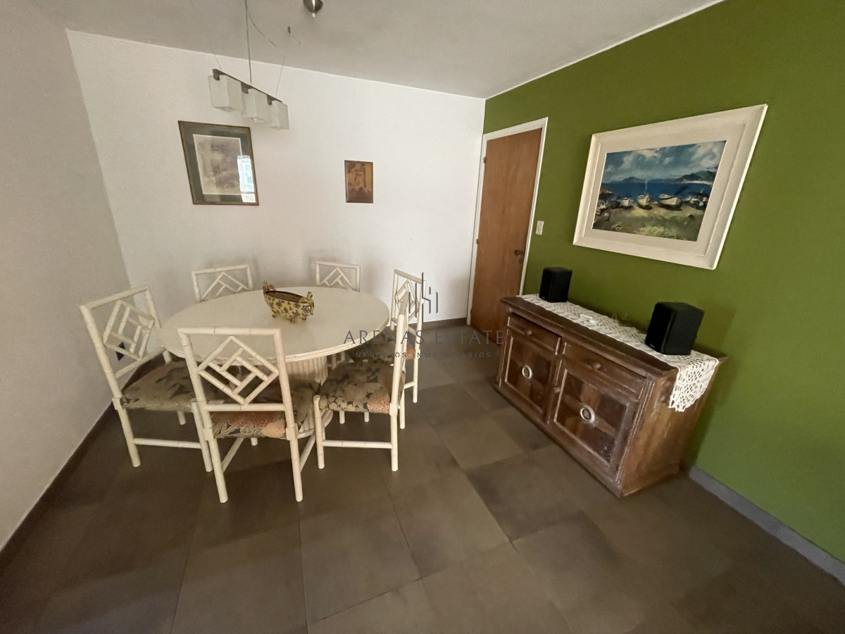 Apartamento ID.1674 - Apartamento de dos dormitorios en venta en Punta del este . primera linea de la mansa 