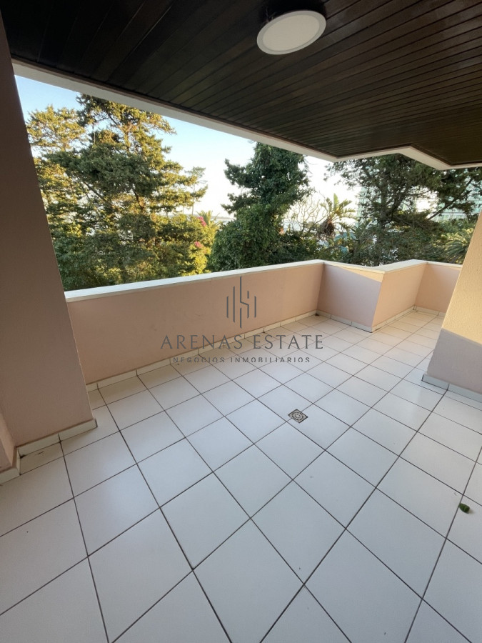 Apartamento ID.1347 - Apartamento en venta en playa mansa , Punta del Este 