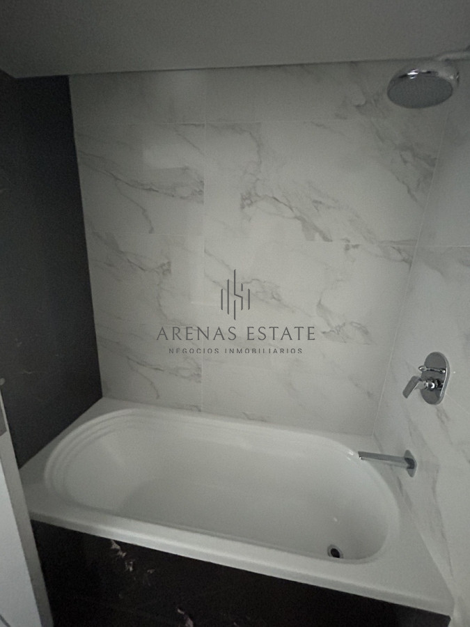 Apartamento ID.1949 - Apartamento de 3 dormitorios y servicio en Punta del este 
