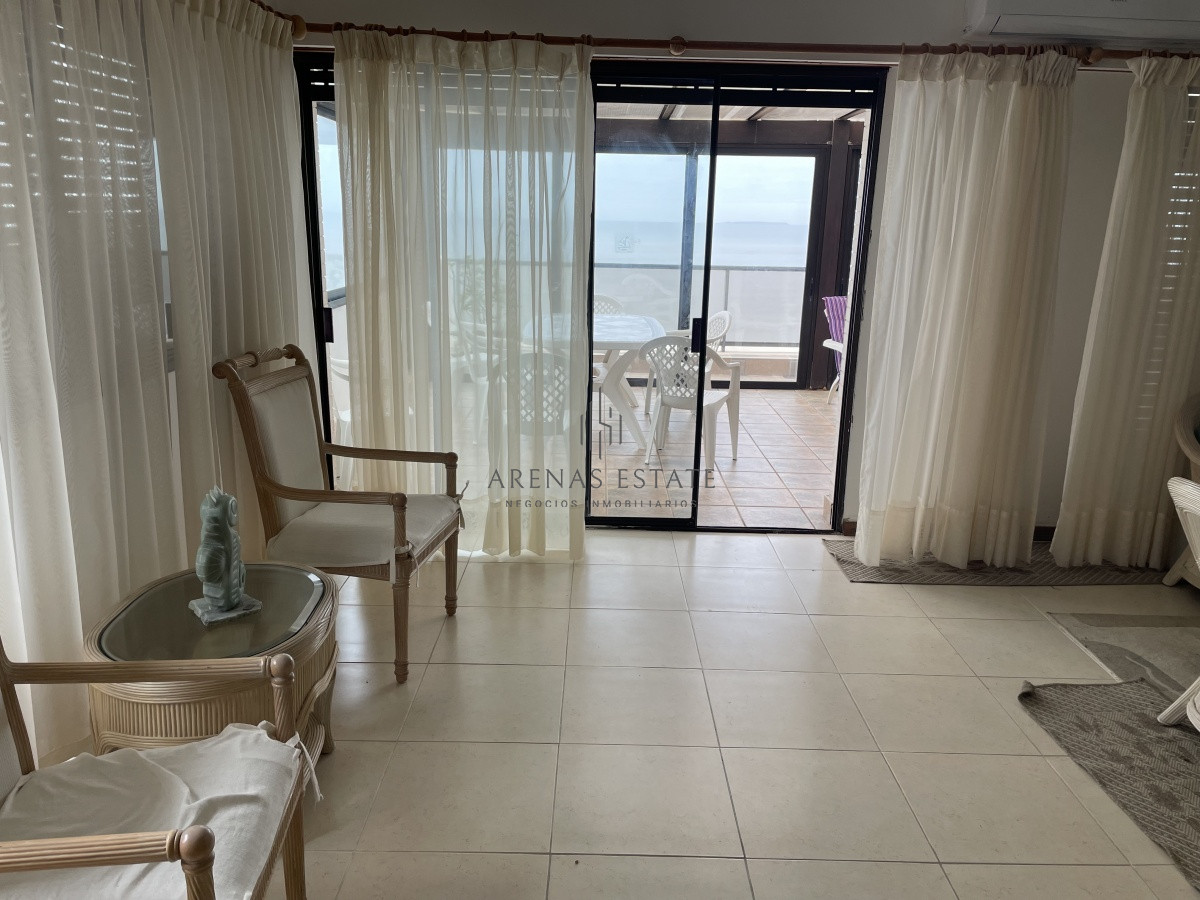 Apartamento ID.1268 - Penthouse en venta en Punta del Este 