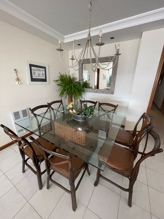 Apartamento ID.141 - Apartamento en venta zona puerto  Punta del este 