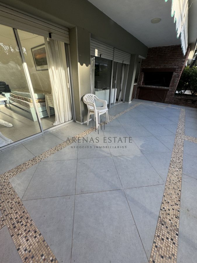 Apartamento ID.3182 - Apartamento de 3 dormitorios en venta en Punta del Este