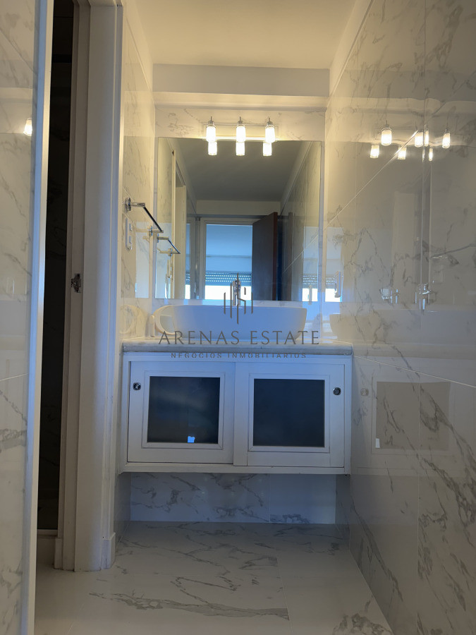 Apartamento ID.4032 - Apartamento de 2 dormitorios en venta en Punta del Este